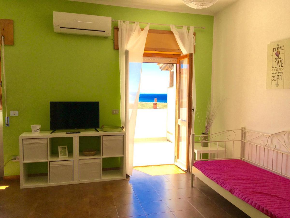 Apartament Lucia 150Mt From Beach كاستيلساردو المظهر الخارجي الصورة